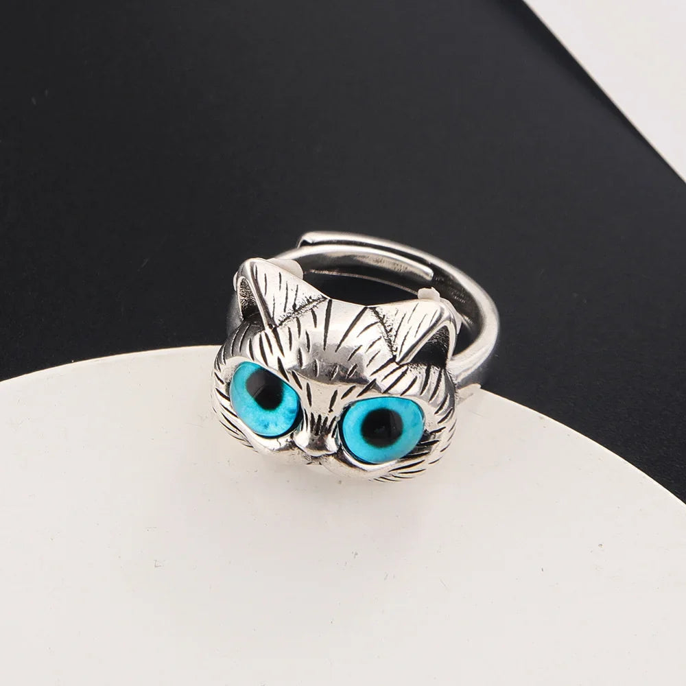 Blue-Eyed Cat Ring – Playful Vintage Silver Animal Ring for Cat Lovers