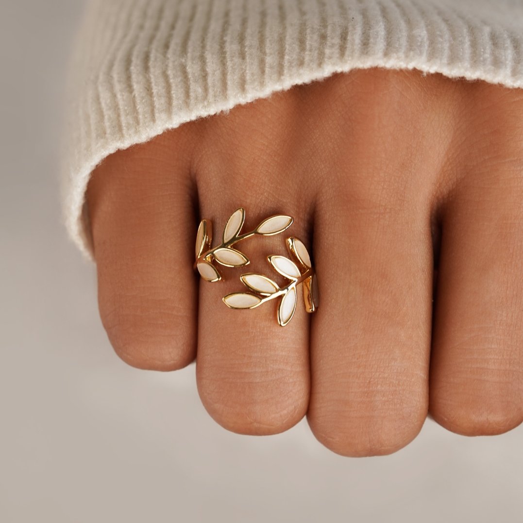 Gold Leaf Motif Ring